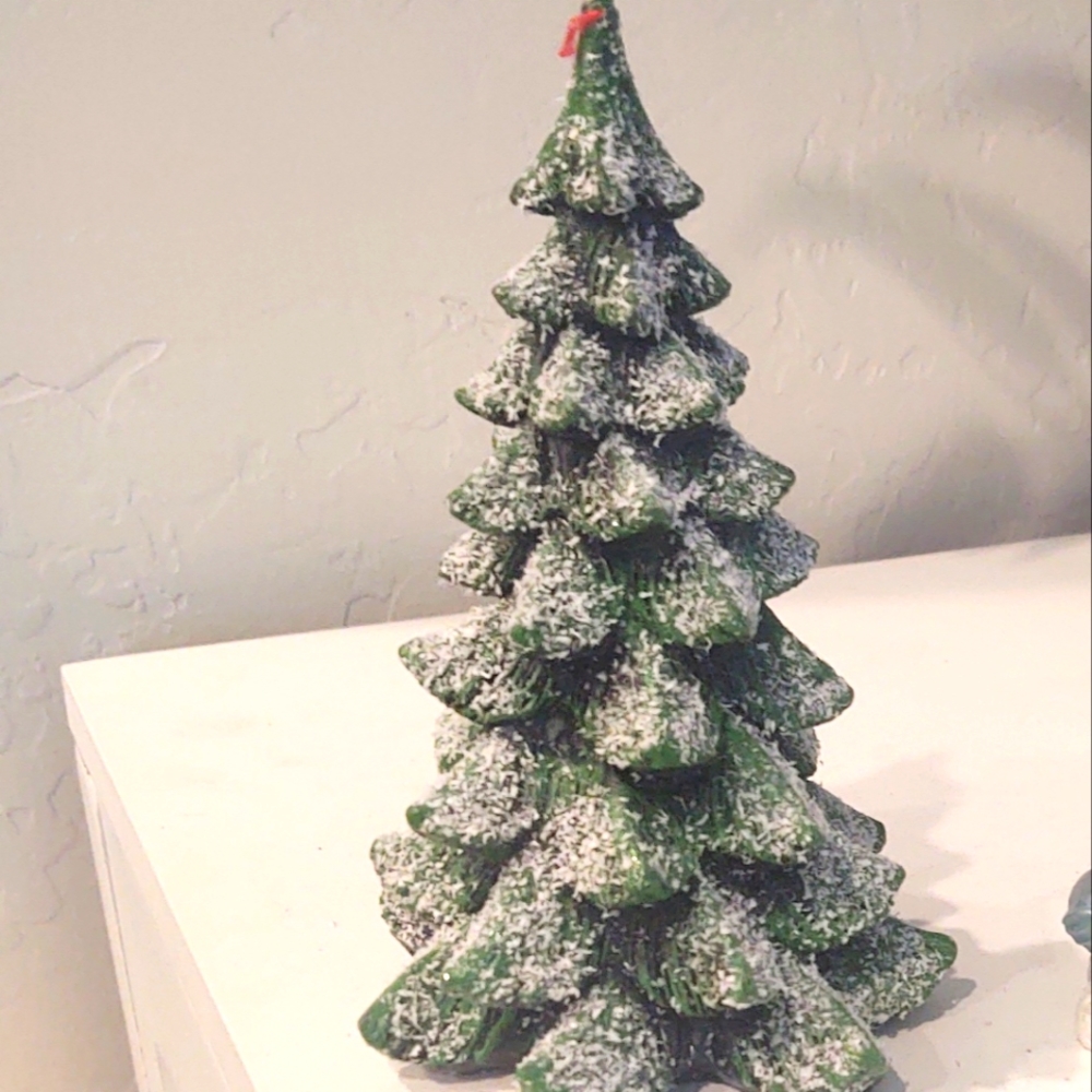 Pretty Glass Holiday Tree Ornament